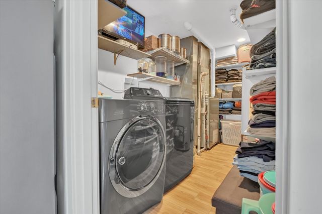 7964 Lavergne Avenue, Burbank, IL 60459