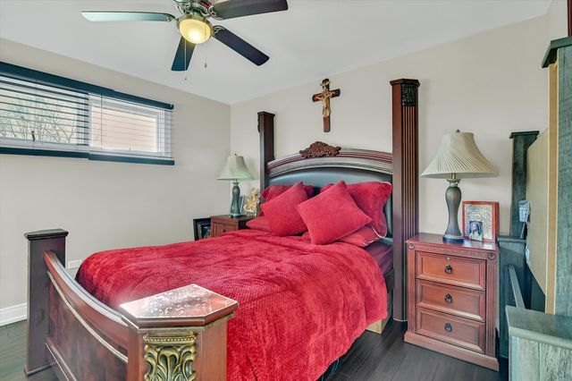 7964 Lavergne Avenue, Burbank, IL 60459