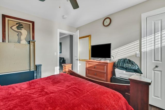 7964 Lavergne Avenue, Burbank, IL 60459