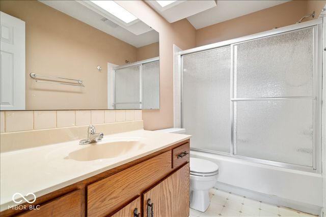 7438 Prairie Lake Drive, Indianapolis, IN 46256