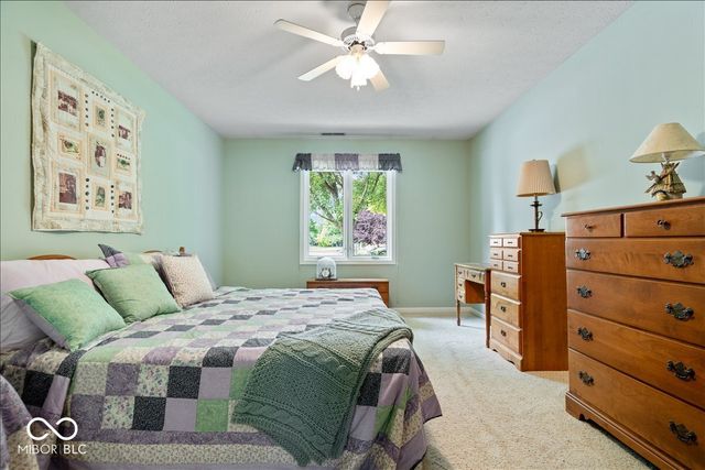7438 Prairie Lake Drive, Indianapolis, IN 46256