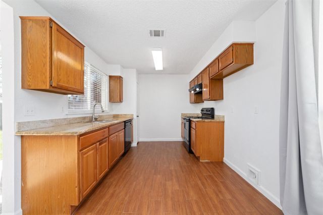 563 Slumberwood Drive, Houston, TX 77013