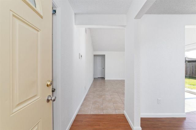 563 Slumberwood Drive, Houston, TX 77013