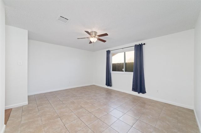 563 Slumberwood Drive, Houston, TX 77013