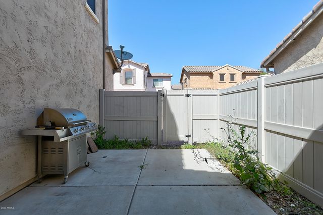 26313 N BABBLING BROOK Drive, Phoenix, AZ 85083