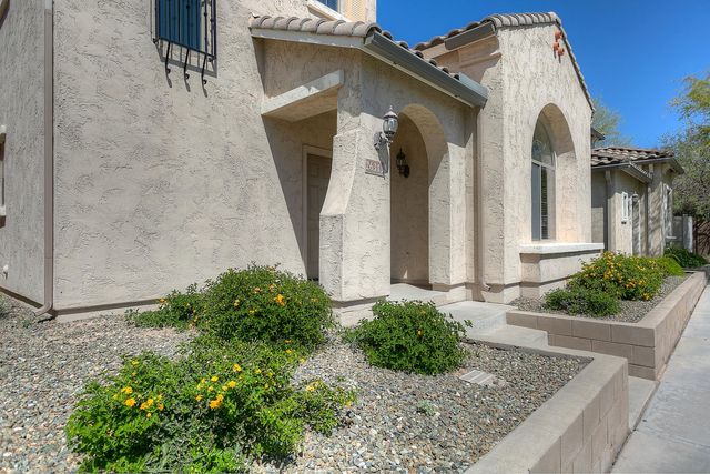 26313 N BABBLING BROOK Drive, Phoenix, AZ 85083