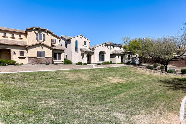 26313 N BABBLING BROOK Drive, Phoenix, AZ 85083