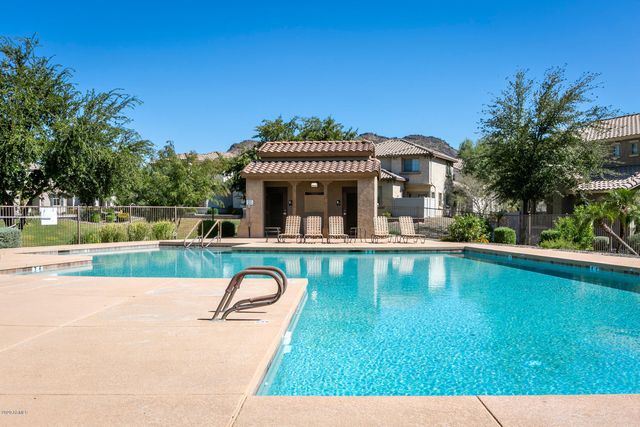 26313 N BABBLING BROOK Drive, Phoenix, AZ 85083