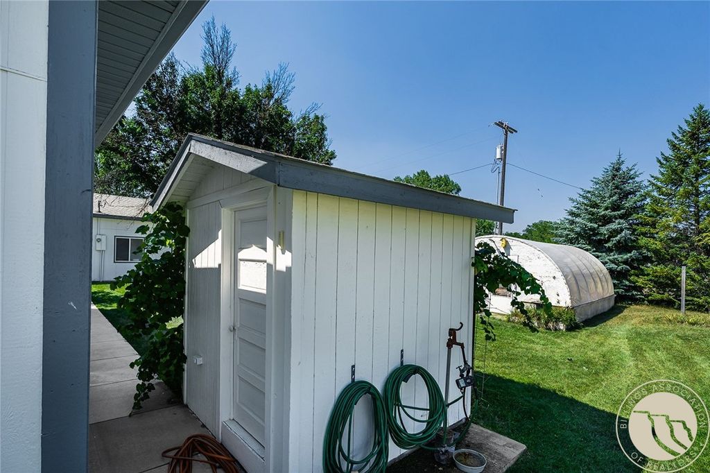 210 Park Street N, Reed Point, MT 59069 photo 5