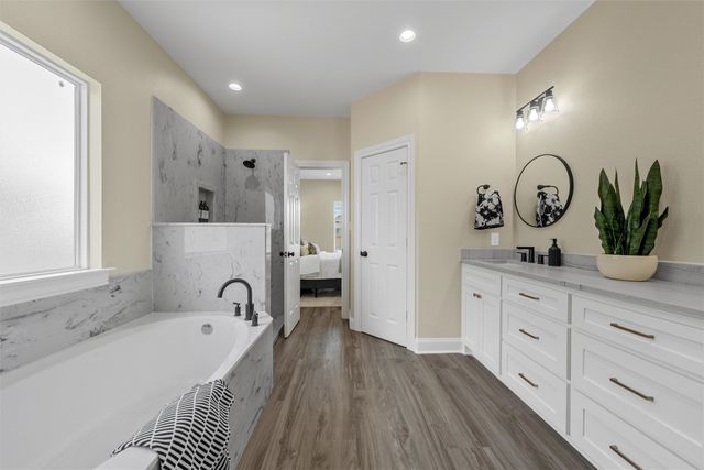929 Northern Dancer Drive, Hewitt, TX 76643