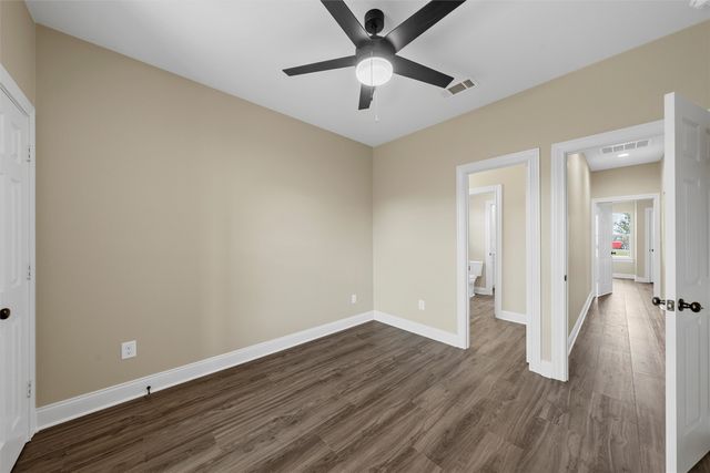 929 Northern Dancer Drive, Hewitt, TX 76643