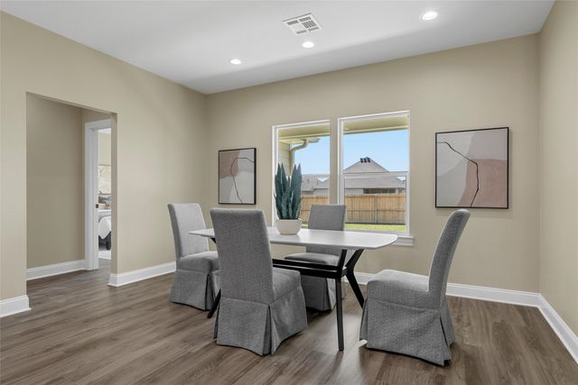 929 Northern Dancer Drive, Hewitt, TX 76643