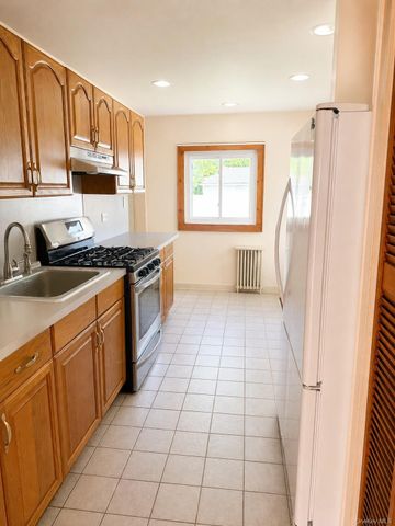 50 Notre Dame Avenue, Hicksville, NY 11801