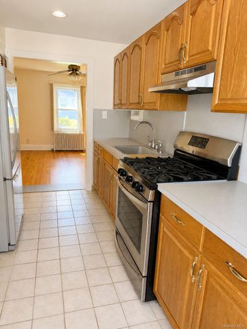 50 Notre Dame Avenue, Hicksville, NY 11801