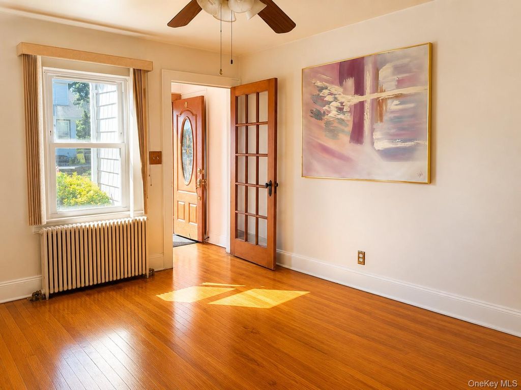 50 Notre Dame Avenue, Hicksville, NY 11801 — photo 2