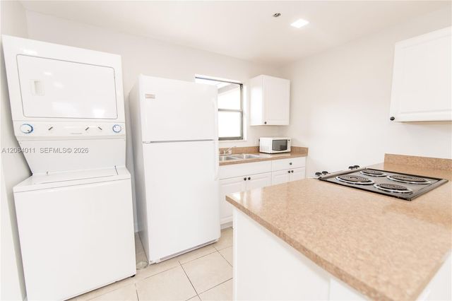 1804 My Pl, West Palm Beach, FL 33417