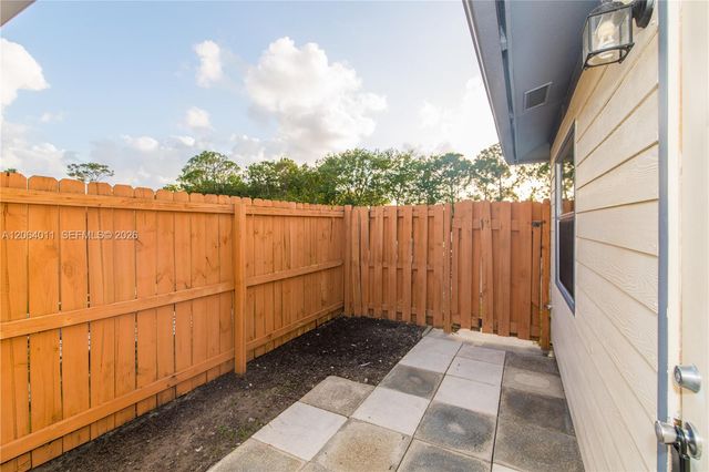 1804 My Pl, West Palm Beach, FL 33417