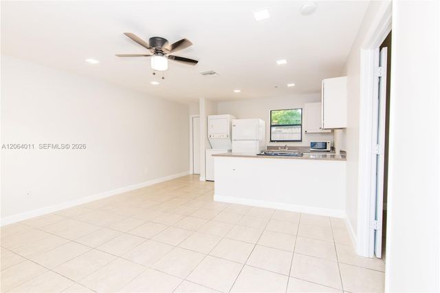 1804 My Pl, West Palm Beach, FL 33417
