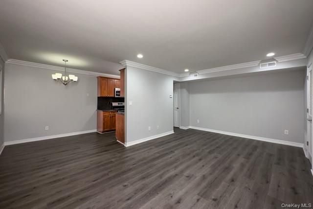 111 College Road 08-B, Selden, NY 11784