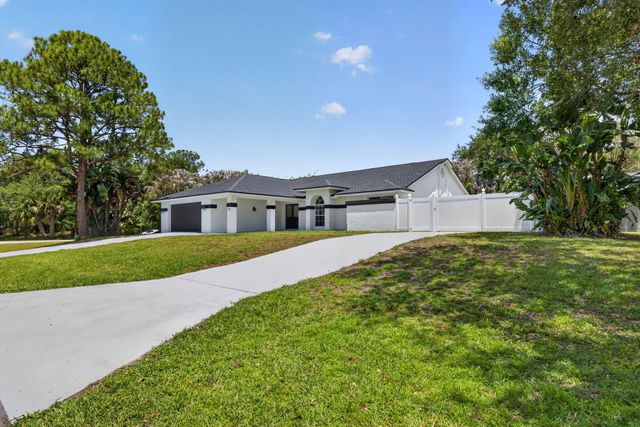 1721 SW Ocean Cove Avenue, Port St. Lucie, Port St Lucie, FL 34953
