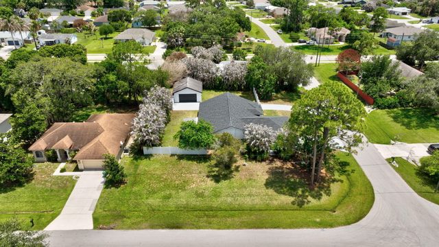 1721 SW Ocean Cove Avenue, Port St. Lucie, Port St Lucie, FL 34953