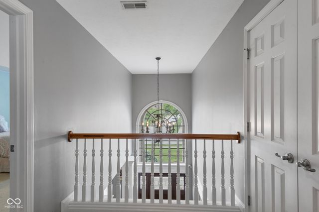 4627 Ridgewood Drive, Zionsville, IN 46077