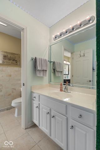 4627 Ridgewood Drive, Zionsville, IN 46077