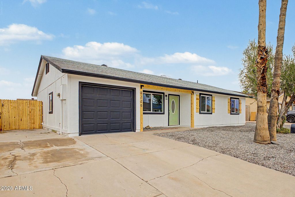 3226 W LIBBY Street, Phoenix, AZ 85053 — photo 2