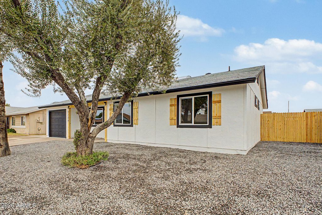 3226 W LIBBY Street, Phoenix, AZ 85053 — photo 3
