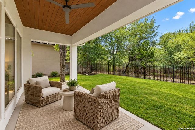 563 TALMADGE LN, Shavano Park, TX 78249