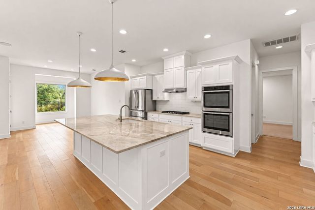 563 TALMADGE LN, Shavano Park, TX 78249