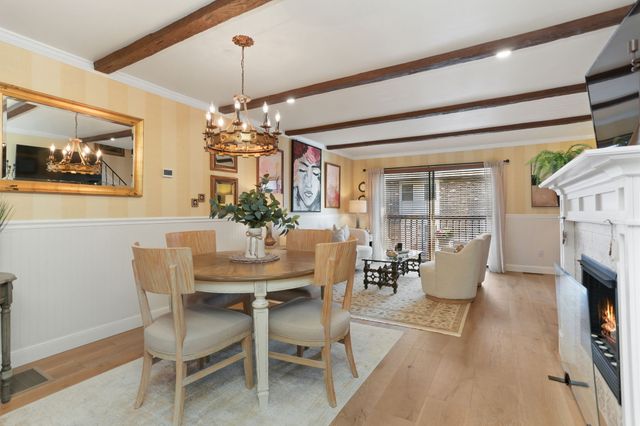 376 Knapps Highway 376, Fairfield, CT 06825