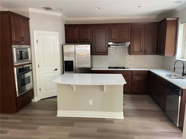 4526 Merle DR, Austin, TX 78745