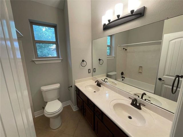 4526 Merle DR, Austin, TX 78745