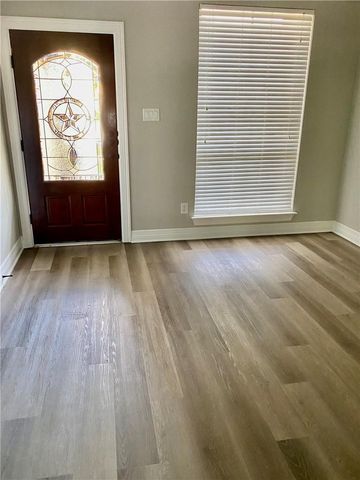 4526 Merle DR, Austin, TX 78745