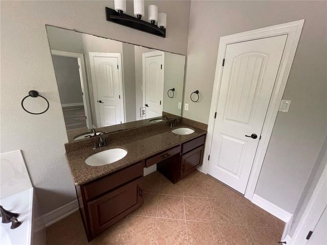 4526 Merle DR, Austin, TX 78745