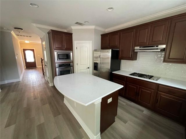 4526 Merle DR, Austin, TX 78745