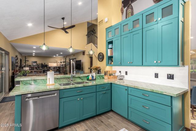 2310 E MALLARD Court, Gilbert, AZ 85234