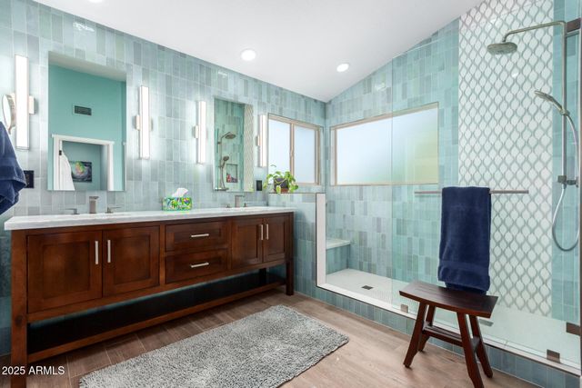 2310 E MALLARD Court, Gilbert, AZ 85234