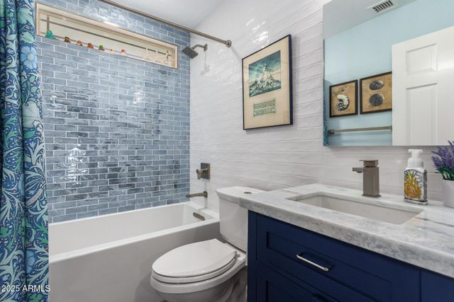 2310 E MALLARD Court, Gilbert, AZ 85234