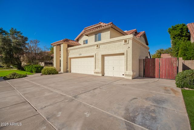 2310 E MALLARD Court, Gilbert, AZ 85234