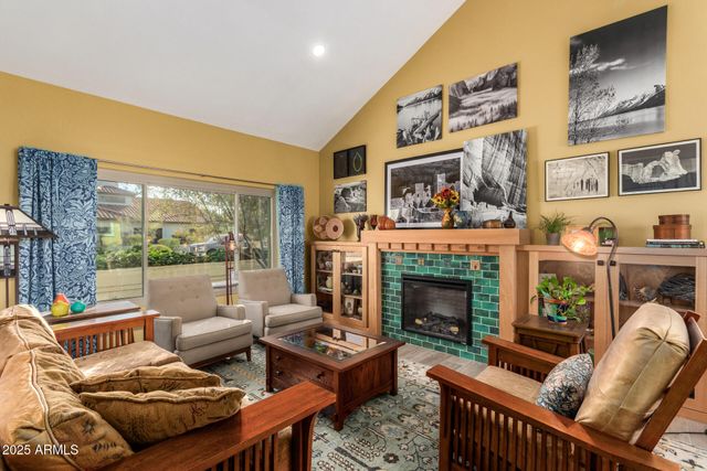 2310 E MALLARD Court, Gilbert, AZ 85234