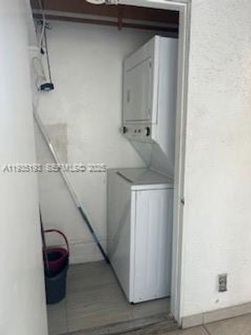 9215 SW 141st Pl 9215, Miami, FL 33186