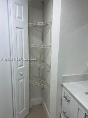 9215 SW 141st Pl 9215, Miami, FL 33186