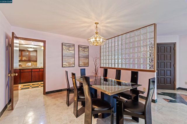 39 Mira Loma Rd, Orinda, CA 94563