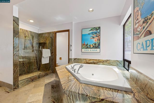 39 Mira Loma Rd, Orinda, CA 94563