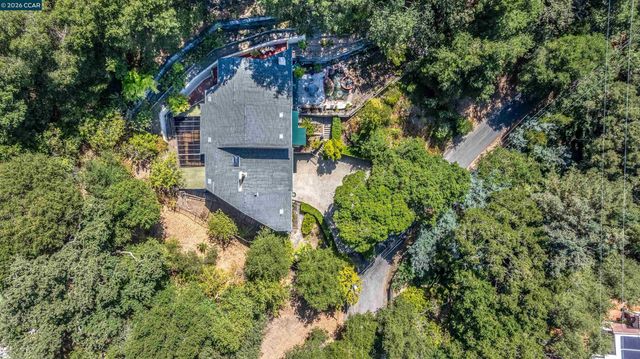 39 Mira Loma Rd, Orinda, CA 94563