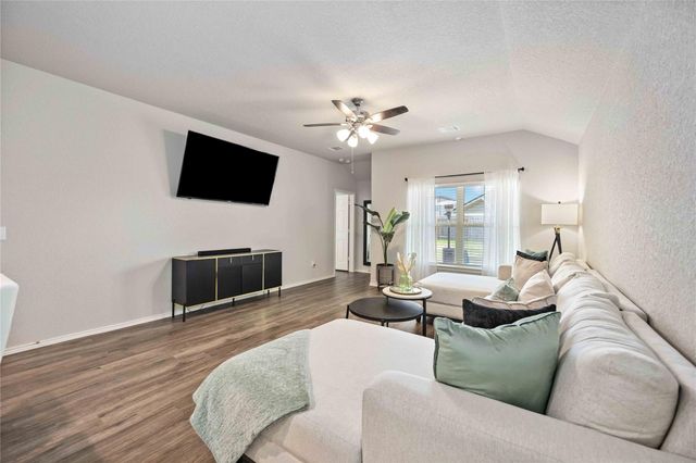 10527 Meadow Saffron Drive, Houston, TX 77016