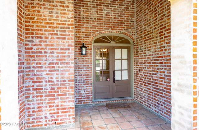 209 Metairie Court, Lafayette, LA 70503