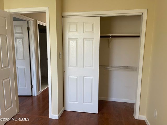 173 Edinburgh Court, Matawan, NJ 07747